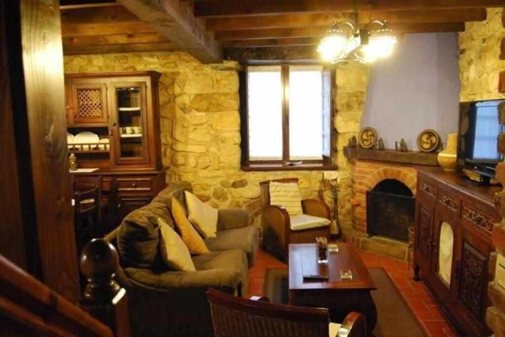 Вілла La Regenta Picos De Europa Poo  Екстер'єр фото